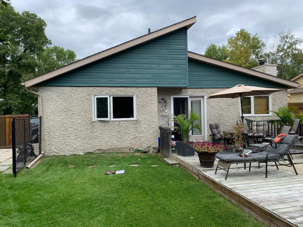 Winnipeg home renovation contractor exterior siding deck soffit fascia 92d01cbf 7404 410f abb5 6c5e5ed7018a