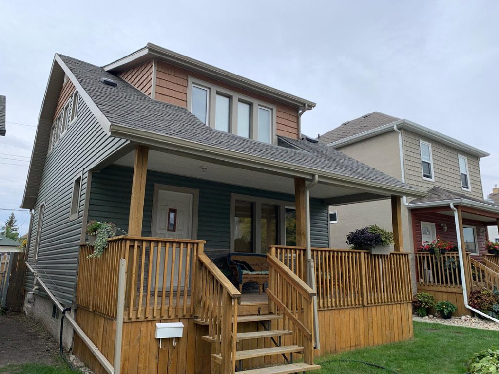 Winnipeg modern home renovation contractors siding gutter soffit fascia 82eaae26 0627 418b ae21 b138fd36721f