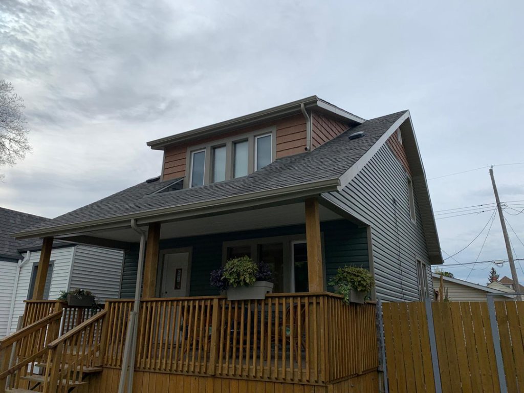 Winnipeg modern home renovation general contractor siding roofing exterior remodeling 28e1e506 e281 42b7 9476 b058b98346cd